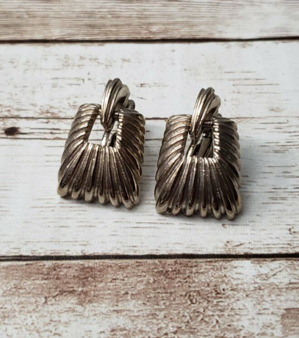 Vintage Clip On Earrings - Silver Tone Patterned Dangle